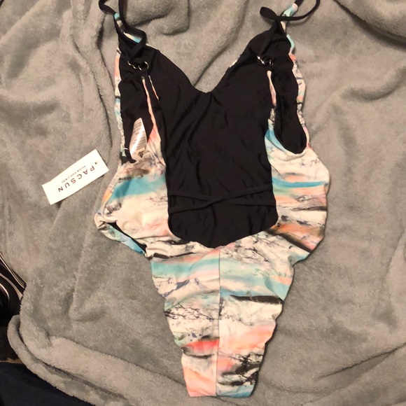 Reef Pacsun one piece swim suit - Picture 2 of 3